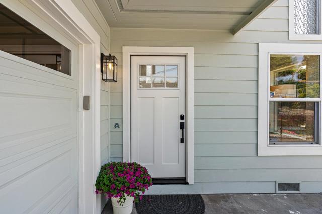 227 Center Avenue, Aptos CA: https://media.crmls.org/mediaz/4437ab0b-b212-43af-9538-152d7537d3f0.jpg