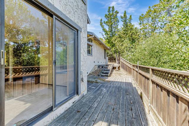 1440 Kring Way, Los Altos CA: https://media.crmls.org/mediaz/4438d5f9-4bd6-4b85-8440-7f9ecda6fca4.jpg
