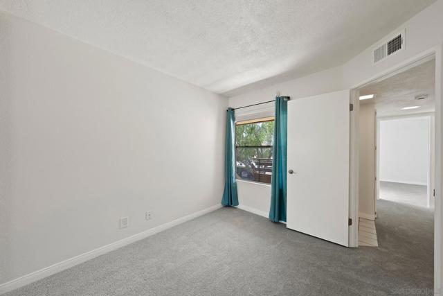 9909 Scripps Westview Way, San Diego CA: https://media.crmls.org/mediaz/4438d826-11ae-49f0-ac46-95ee38fe8edd.jpg