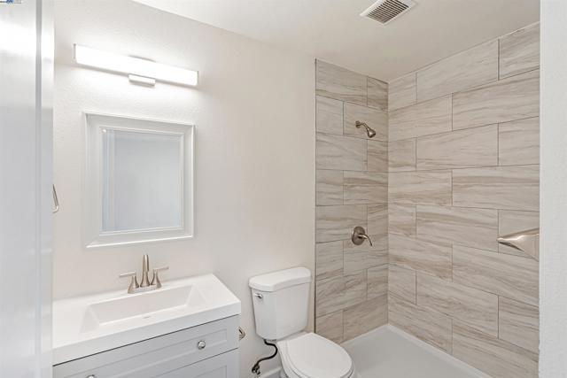 24576 Oneil Ave, Hayward CA: https://media.crmls.org/mediaz/4439b3e8-901d-48ea-bb6f-7ad75caff0a8.jpg