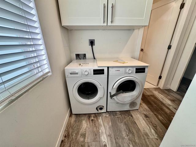 713 San Jose Pl, San Diego CA: https://media.crmls.org/mediaz/4439fe3c-e849-4f01-914f-02f9c7aab95a.jpg