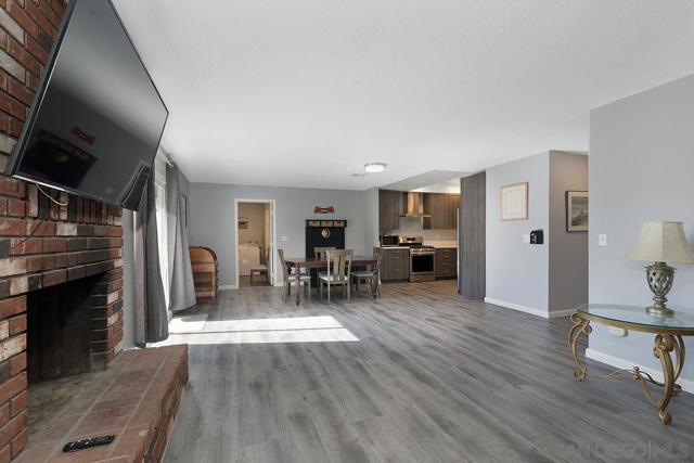 24567 Adams Ave, Murrieta CA: https://media.crmls.org/mediaz/443b0111-8cec-444b-b6d6-07a6526d3e96.jpg