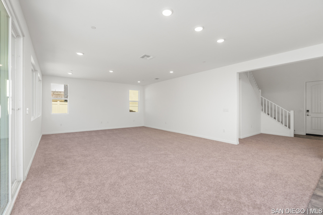 15221 DAWNING CT, Lake Elsinore CA: https://media.crmls.org/mediaz/443b4b60-8090-4ede-b500-13705ac5d703.jpg