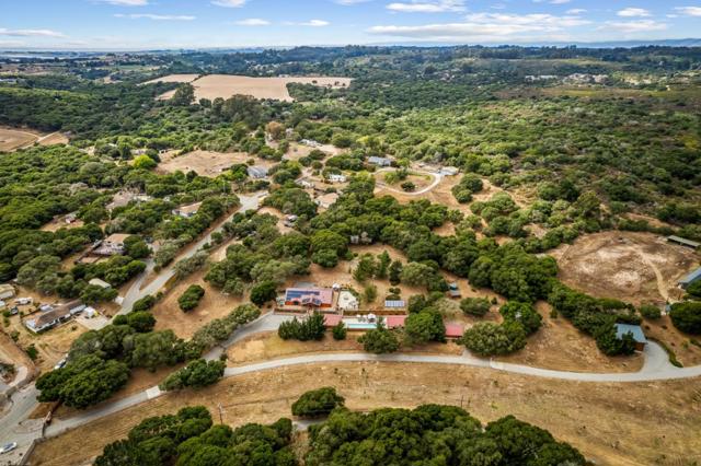 8697 Dyer Road, Salinas CA: https://media.crmls.org/mediaz/443c3c8f-8ab4-42c2-832e-3d9e49d2382f.jpg