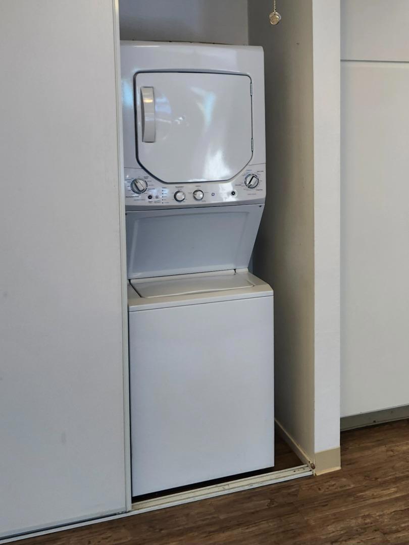 https://media.crmls.org/mediaz/443c7158-532f-4e70-80e6-44f2823d67d9.jpg?preset=X-Large