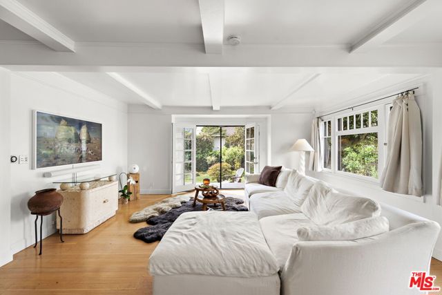 308 Windward Avenue photo 8