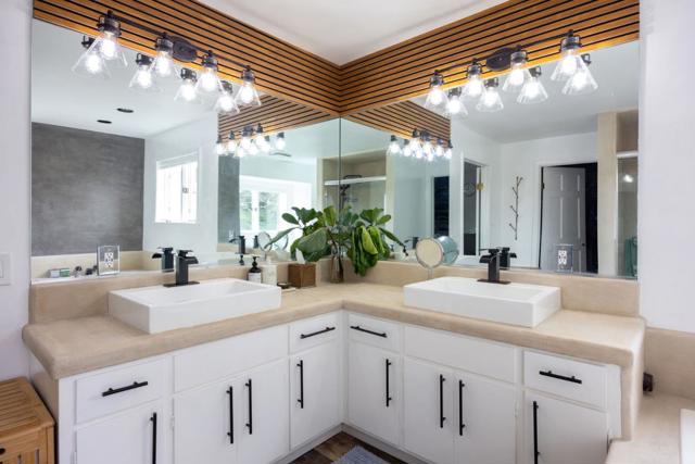 2300 Burning Tree Road, Half Moon Bay CA: https://media.crmls.org/mediaz/443ca2cb-59db-4d34-a0ce-215823f5aeb4.jpg