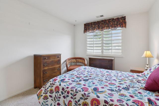 542 Lee Circle, Chula Vista CA: https://media.crmls.org/mediaz/443ce430-20c5-4f73-9139-08821b8ec274.jpg