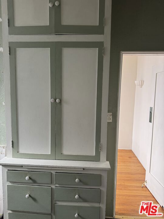 1531 Silver Lake Boulevard, Los Angeles CA: https://media.crmls.org/mediaz/443d13f1-4357-49ca-8a7b-b9c9f17dea93.jpg