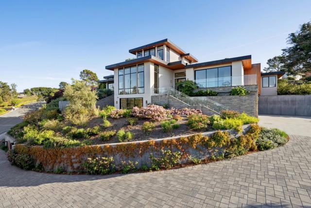 855 Darrell Road, Hillsborough CA: https://media.crmls.org/mediaz/443d6d3a-5a55-4eb8-bbf4-7804cd355e96.jpg