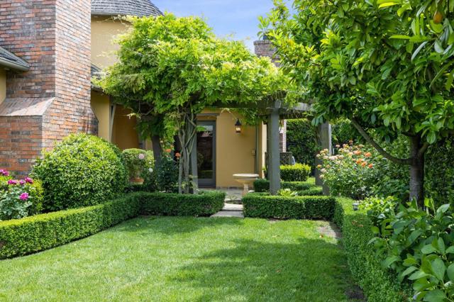 1305 Lions Peak Lane, San Martin CA: https://media.crmls.org/mediaz/443e2ea7-5893-45b0-832a-3668df666ca6.jpg