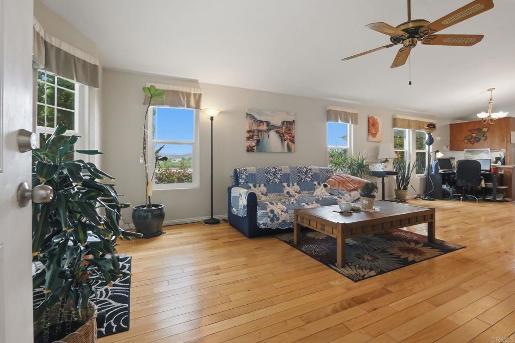 809 Discovery Street - photo 6