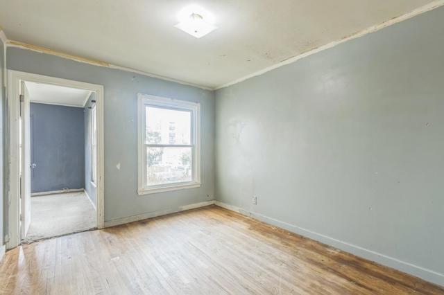233 Village Way, South San Francisco CA: https://media.crmls.org/mediaz/443e9e2b-de7f-4073-996f-e06ba8050b3f.jpg