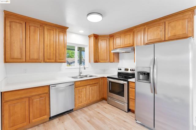 1908 New Jersey St, Fairfield CA: https://media.crmls.org/mediaz/443ec4cf-134e-4437-970a-d5a030f230a7.jpg