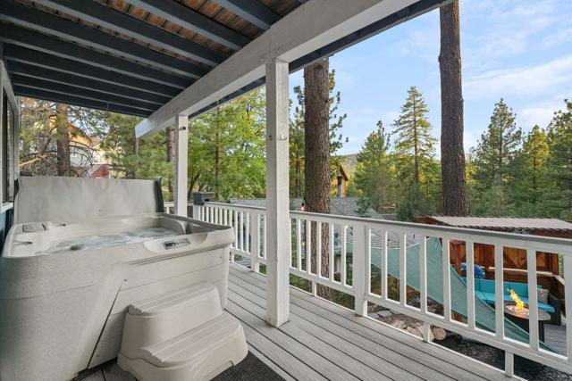 574 Lucerne Drive Drive, Big Bear CA: https://media.crmls.org/mediaz/443ef2ca-5c39-41de-b87c-185c6bba861f.jpg