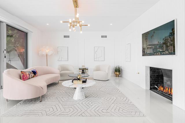 2622 S Calle Palo Fierro, Palm Springs CA: https://media.crmls.org/mediaz/44401cb3-412a-443b-9e27-3df1161e263f.jpg