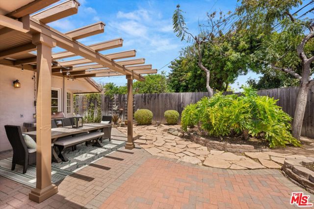 5441 Toltec Drive, Santa Barbara CA: https://media.crmls.org/mediaz/4440355b-e070-42e2-b29a-f7db686c21c7.jpg