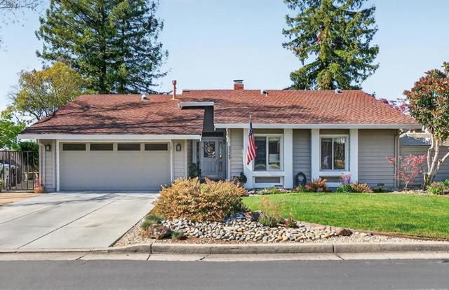 8325 Pinotage Court, San Jose CA: https://media.crmls.org/mediaz/44413001-c50d-4e5d-89a2-bdc97a86b827.jpg