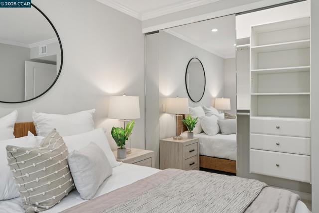 1150 Canyonwood Court, Walnut Creek CA: https://media.crmls.org/mediaz/4441d8dc-0e4d-4382-a33a-3a5e3bc85414.jpg