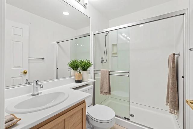 423 Riley Court, Tracy CA: https://media.crmls.org/mediaz/444206fc-8c39-4f77-98a9-89c039c7d65c.jpg
