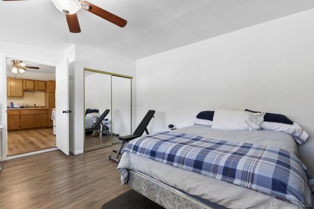 3232 N Twin Oaks Valley Rd, San Marcos CA: https://media.crmls.org/mediaz/444221c3-0c02-48c8-a522-95f416e72d81.jpg