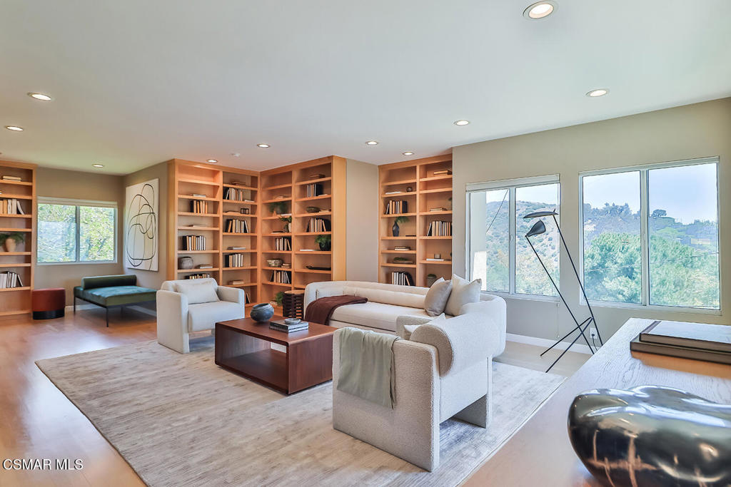 MLS #225002790 image #11
