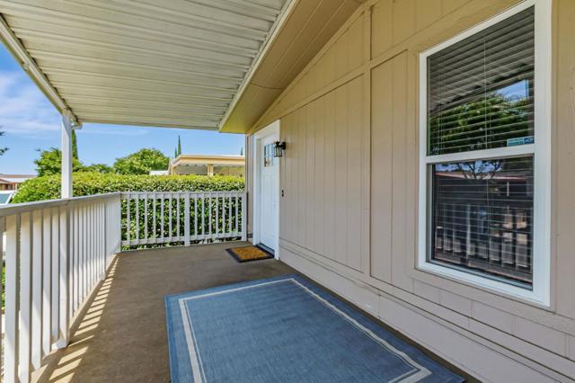 2815 Moss Hollow Drive, San Jose CA: https://media.crmls.org/mediaz/44436471-473c-4526-aa3c-9188525136ae.jpg