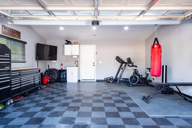 11534 Manzanita Rd, Lakeside CA: https://media.crmls.org/mediaz/4443d563-e68b-4b21-87b6-abc2501e0ddf.jpg