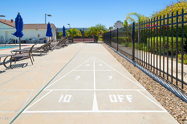 Island Villas Shuffleboard