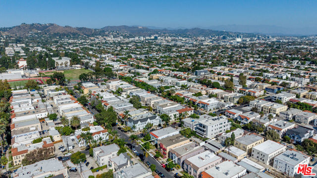 358 N Ogden Drive, Los Angeles CA: https://media.crmls.org/mediaz/44471bb8-07a6-4b20-a017-512145caf0d1.jpg