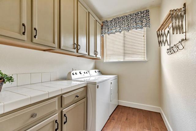 44737 Sun Valley Drive, King City CA: https://media.crmls.org/mediaz/44492968-4ee1-4747-828f-a8d078e82791.jpg