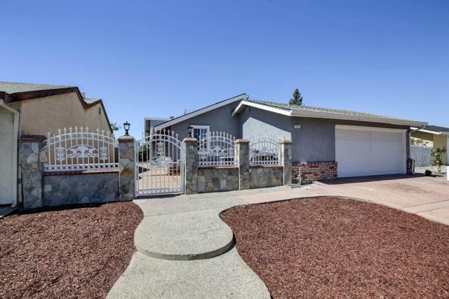 1165 Camano Court, San Jose CA: https://media.crmls.org/mediaz/4449b9aa-2aa4-4d46-8aa7-33a18ac6437b.jpg