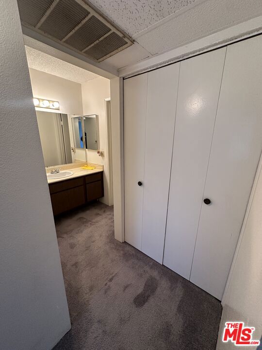 8316 Raintree Circle, Culver City CA: https://media.crmls.org/mediaz/4449bf25-c529-4007-9117-398c456ab202.jpg
