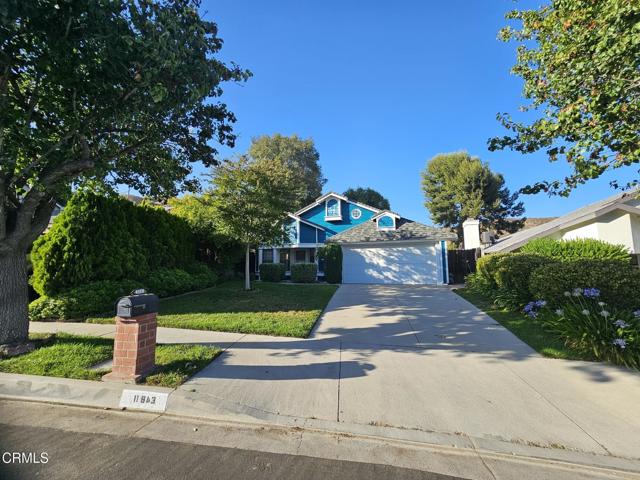 11643 Luanda Street, Lakeview Terrace CA: https://media.crmls.org/mediaz/444a2fce-c892-4300-ab7e-cb8e0f16ccb4.jpg