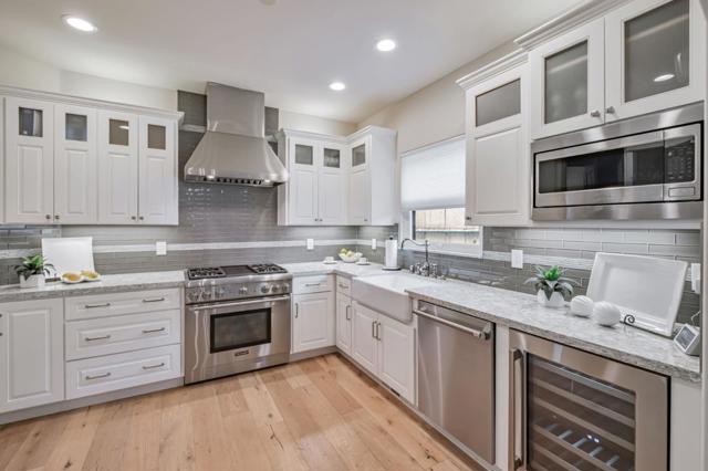 505 Cliff Drive, Aptos CA: https://media.crmls.org/mediaz/444a3662-6a50-4c83-bf78-1f4eb63427ef.jpg