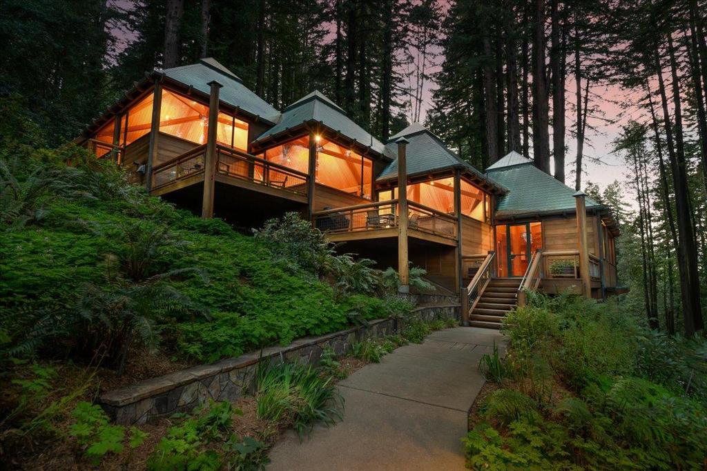 9 Summit Road