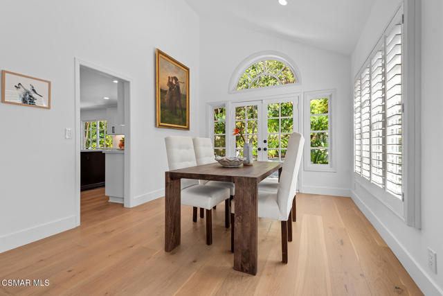 4799 Canterbury Street, Westlake Village CA: https://media.crmls.org/mediaz/444af434-c532-4e6e-bbdb-116f2f781097.jpg