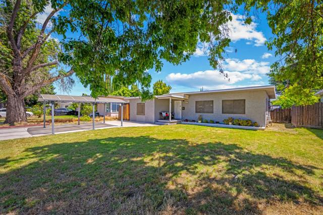 312 Oakshire Avenue, Modesto CA: https://media.crmls.org/mediaz/444e6a14-47c1-49de-ae8e-26bf8797072b.jpg