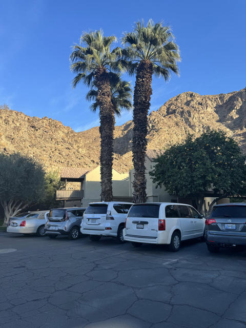 46855 Mountain Cove Drive, Indian Wells CA: https://media.crmls.org/mediaz/444e73c2-a54b-4efe-89a0-05c8b9d29e08.jpg