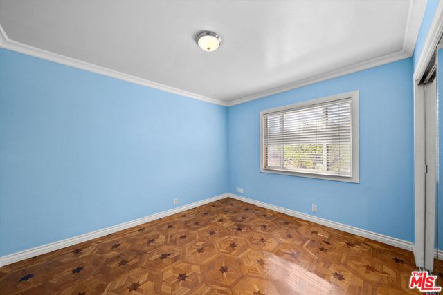 8058 Fulton Avenue photo 23