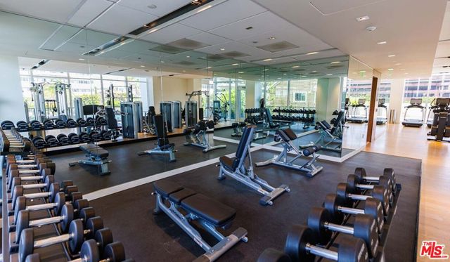 11750 Wilshire Boulevard, Los Angeles CA: https://media.crmls.org/mediaz/445011b6-1981-453e-b3c3-3cb01e7ef6f0.jpg