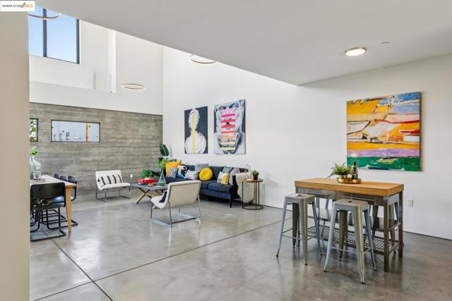 809 Folger Ave, Berkeley CA: https://media.crmls.org/mediaz/445075e9-b525-4fc4-aa8e-22e9861869bf.jpg
