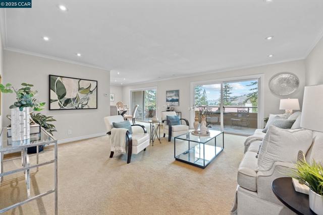 1129 AVENIDA SEVILLA, Walnut Creek CA: https://media.crmls.org/mediaz/44526170-528a-4206-b794-5a89c43a0b89.jpg