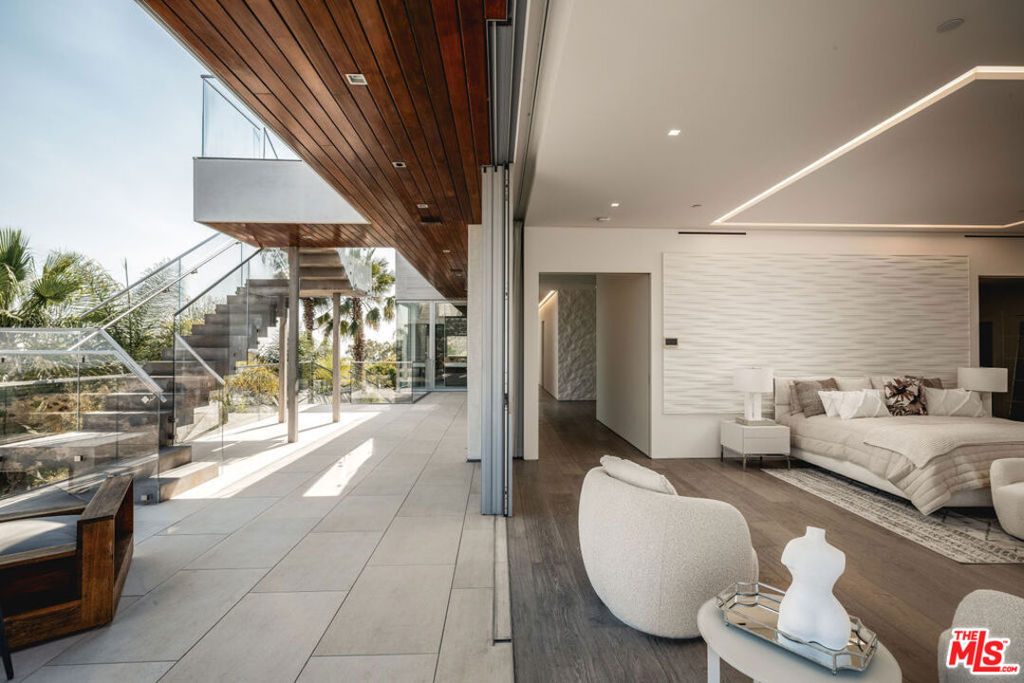 MLS #25575239 img 33