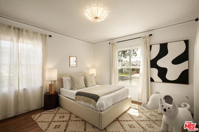 3860 Hepburn Avenue, Los Angeles CA: https://media.crmls.org/mediaz/44527195-c3bc-4b3f-ad60-309498f23951.jpg