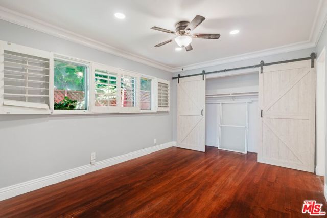 9031 Phyllis Avenue, 1 photo 8