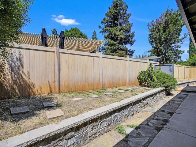 2259 S Ham Lane, Lodi CA: https://media.crmls.org/mediaz/4453bab3-a2d3-48db-947a-cce7835dd0a8.jpg