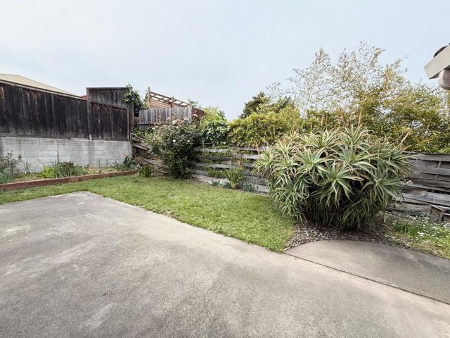 74 Meadow Terrace, Watsonville CA: https://media.crmls.org/mediaz/445450bd-a692-42c8-a0b6-76e8035f4fd7.jpg