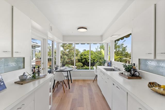 1451 Savoy Circle, San Diego CA: https://media.crmls.org/mediaz/44552af6-eb45-4c00-bd04-2069ff8b2ec8.jpg