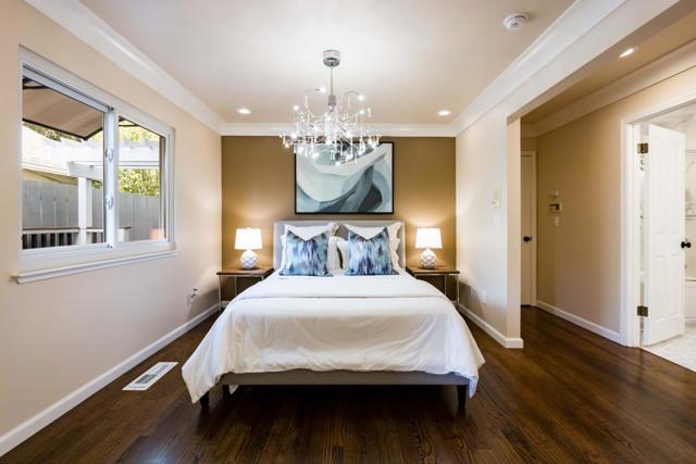 590 Military Way, Palo Alto CA: https://media.crmls.org/mediaz/4455742b-8c86-419e-a4c4-1de4f09ed21c.jpg